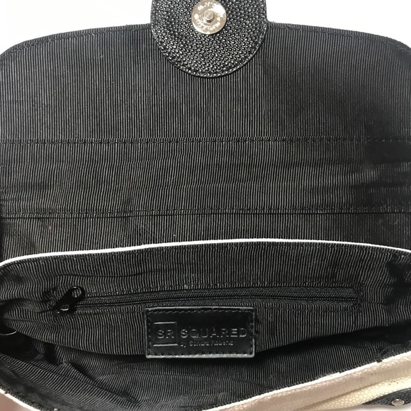 Sondra Roberts white shoulder clutch - Picture 6 of 6